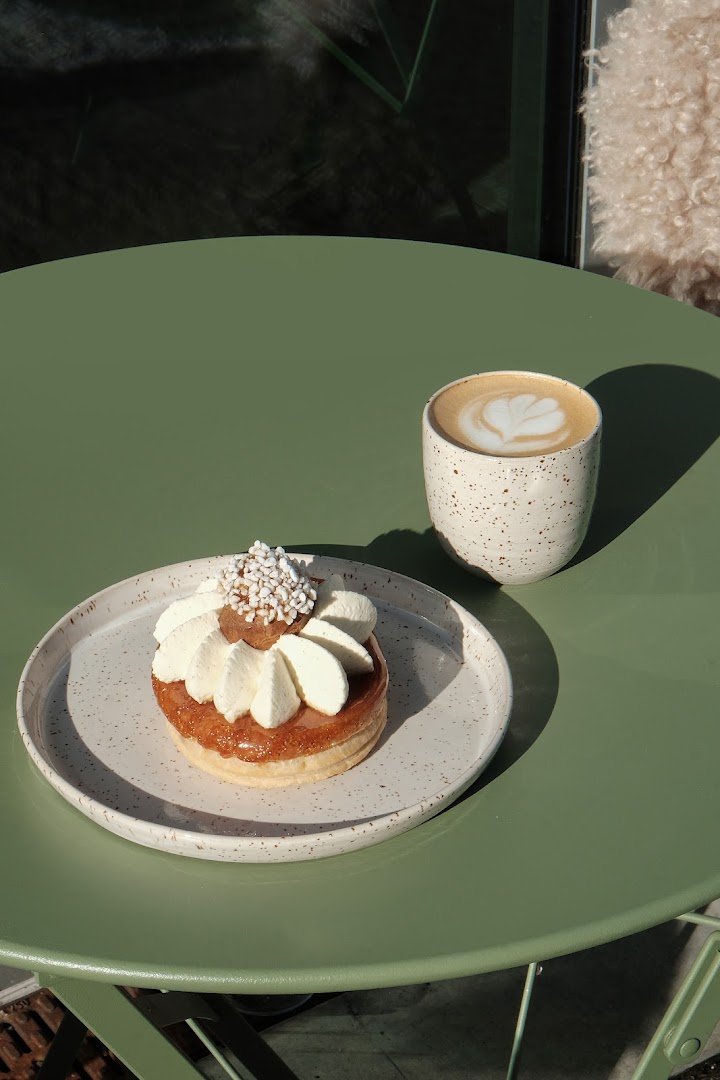 Coffee at Le Petit Marais, specialty coffee shop in Zurich
