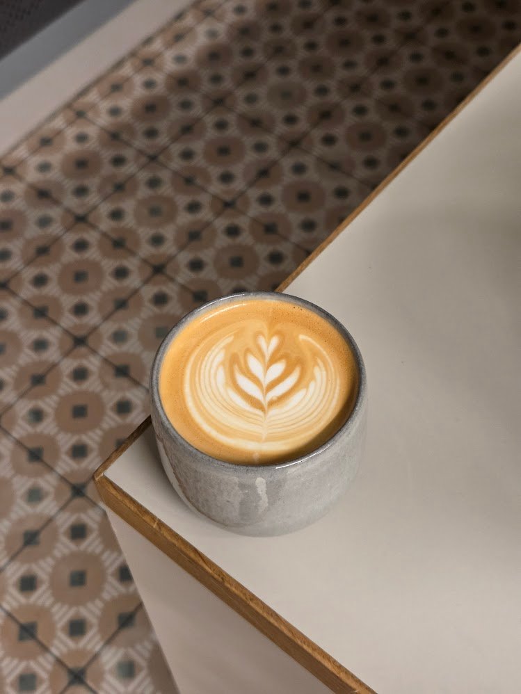 Coffee at Le Petit Marais, specialty coffee shop in Zurich
