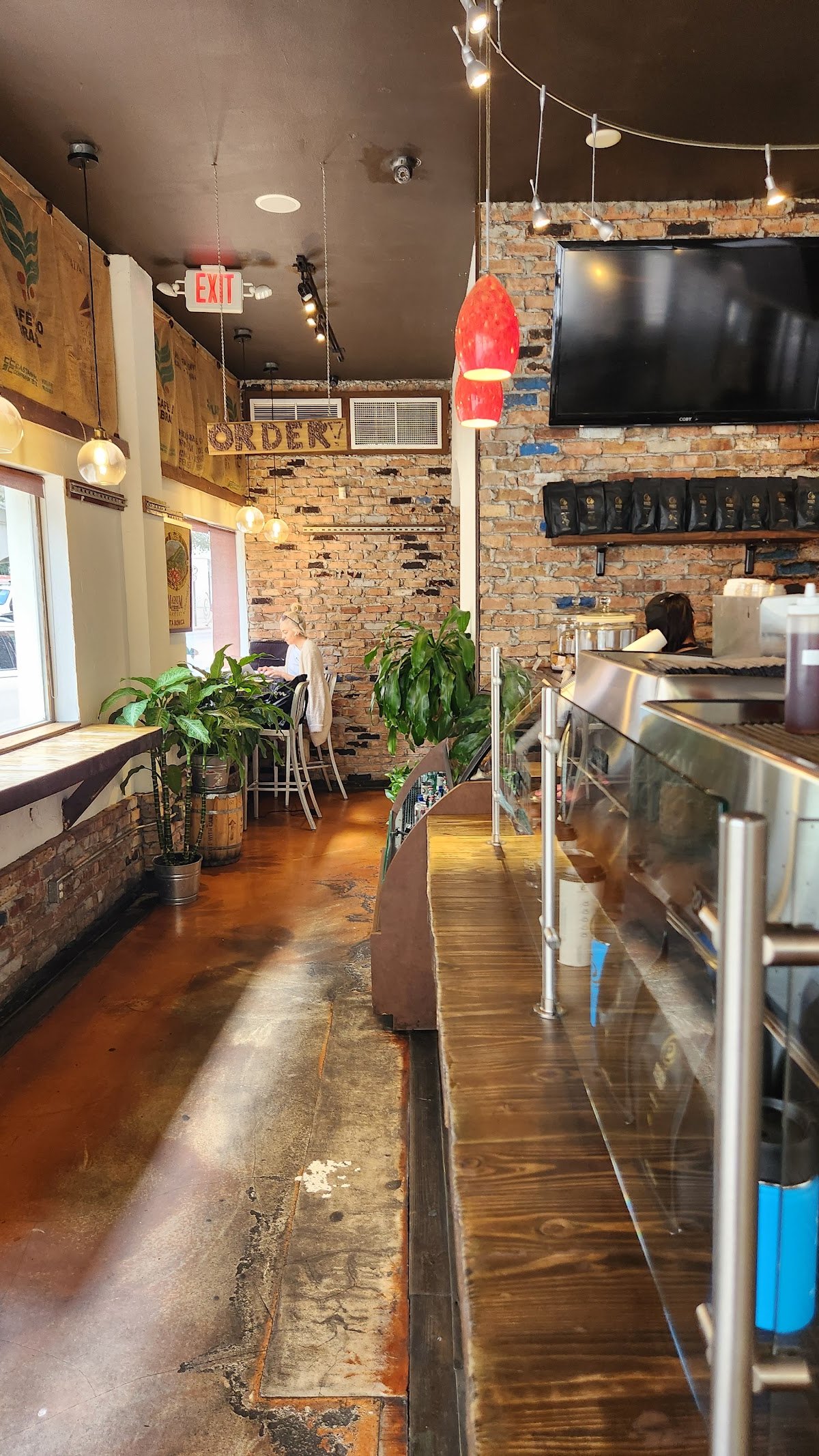 Pasion del Cielo Coffee specialty coffee shop in Miami - photo 11