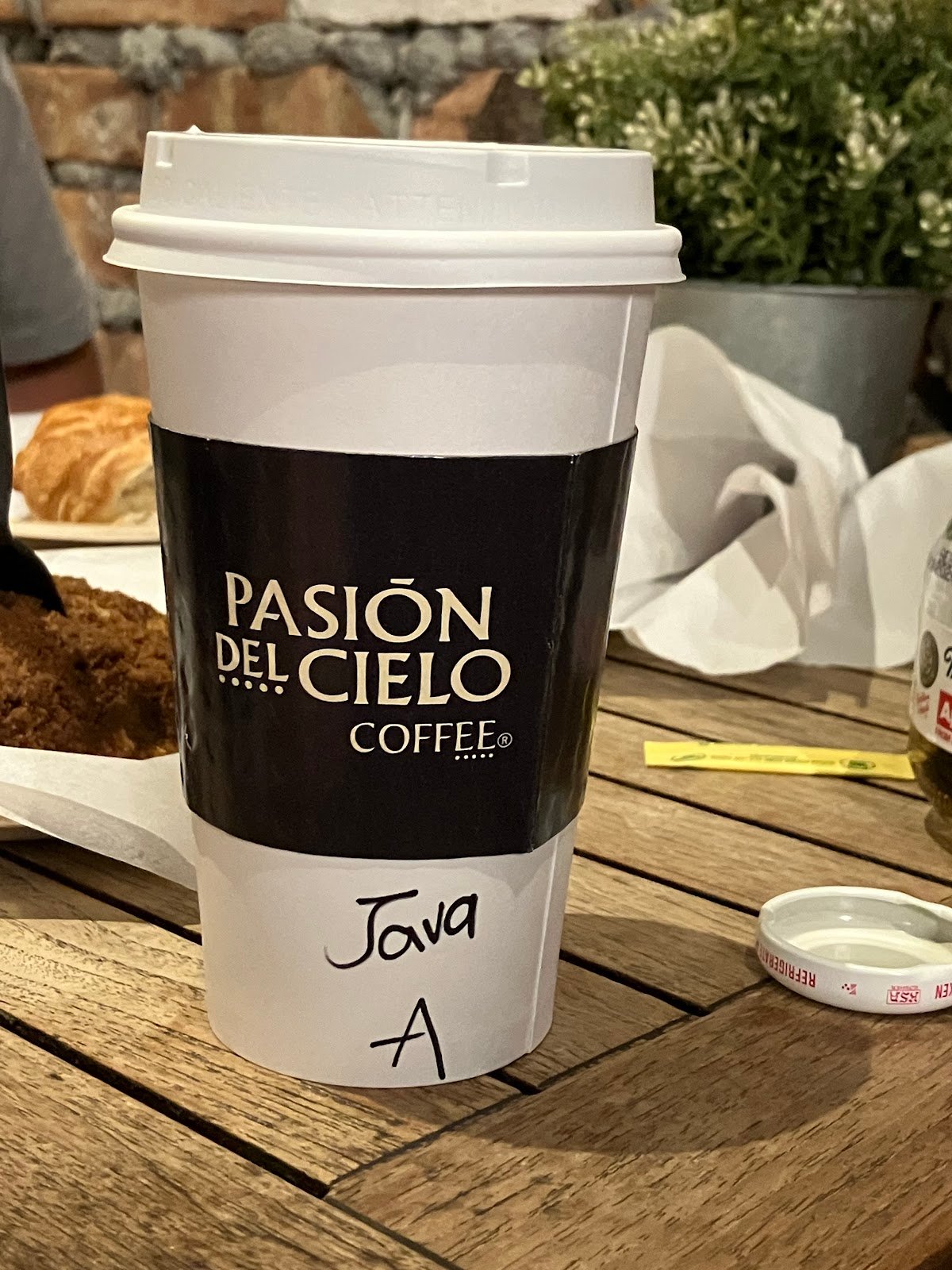 Pasion del Cielo Coffee specialty coffee shop in Miami - photo 6