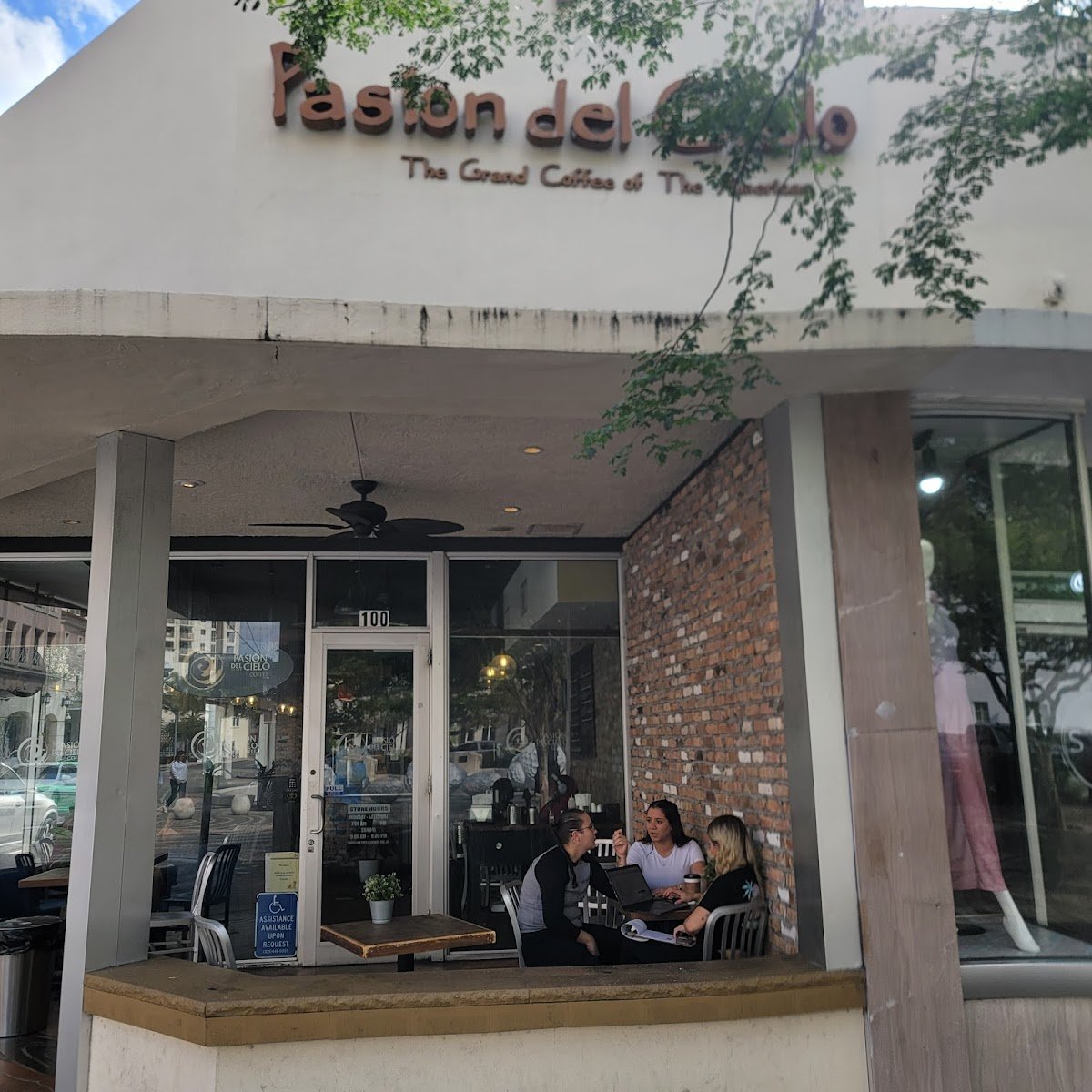 Pasion del Cielo Coffee specialty coffee shop in Miami - photo 7