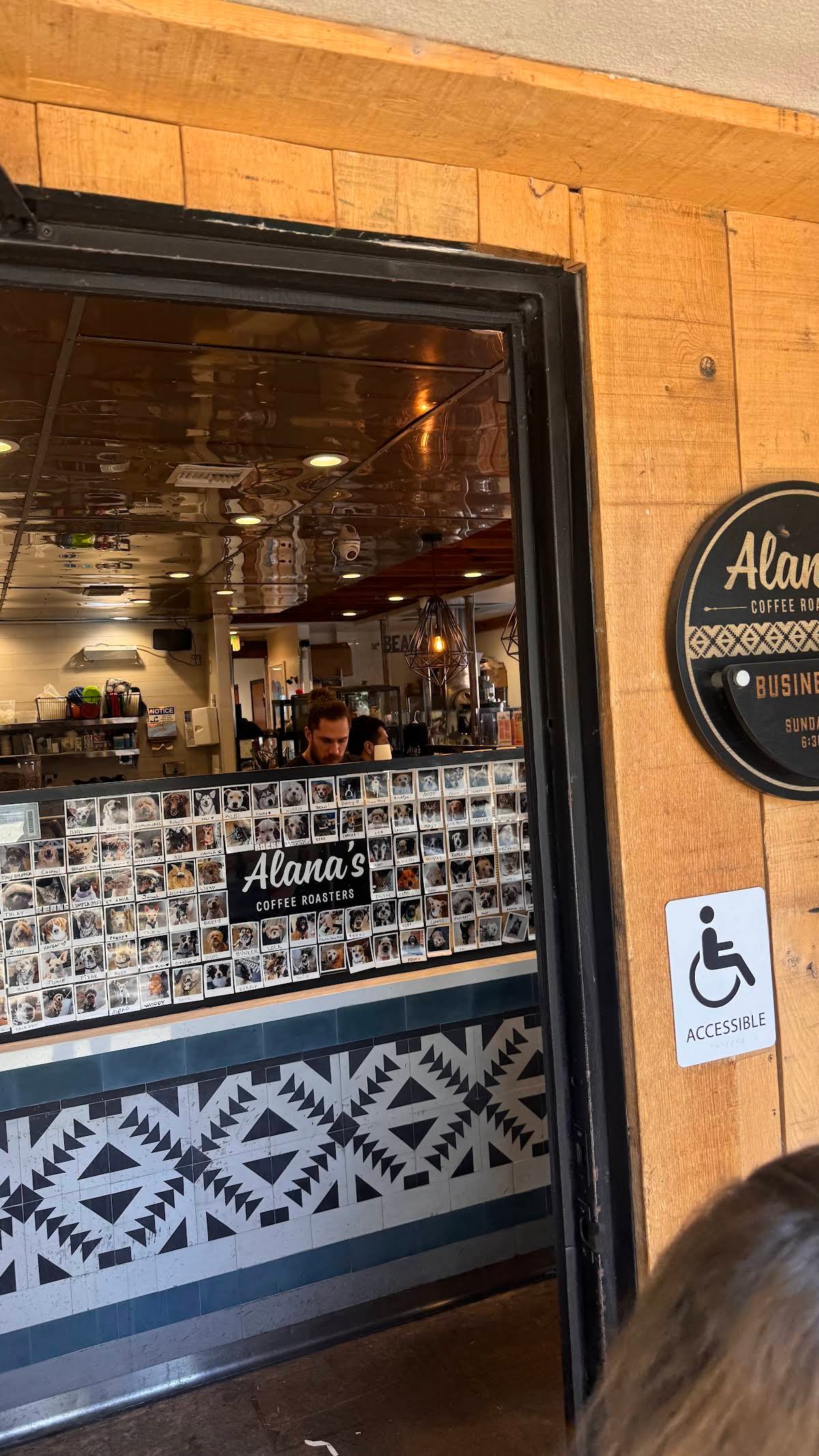 Alana's Coffee Roasters specialty coffee shop in Los Angeles - photo 15