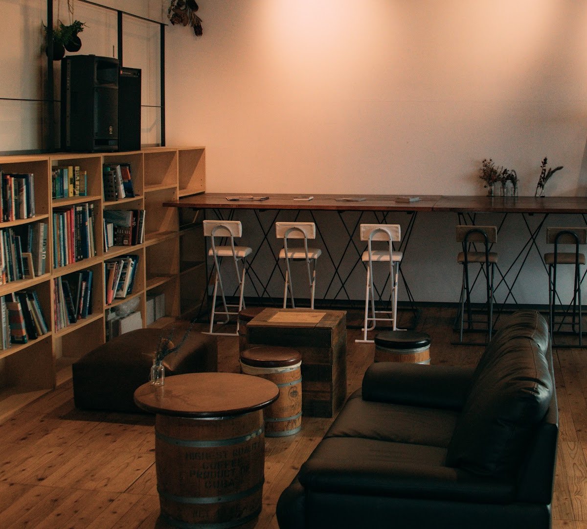 Interior of NOG COFFEE ROASTERS Shinagawa, specialty coffee shop in Tokyo