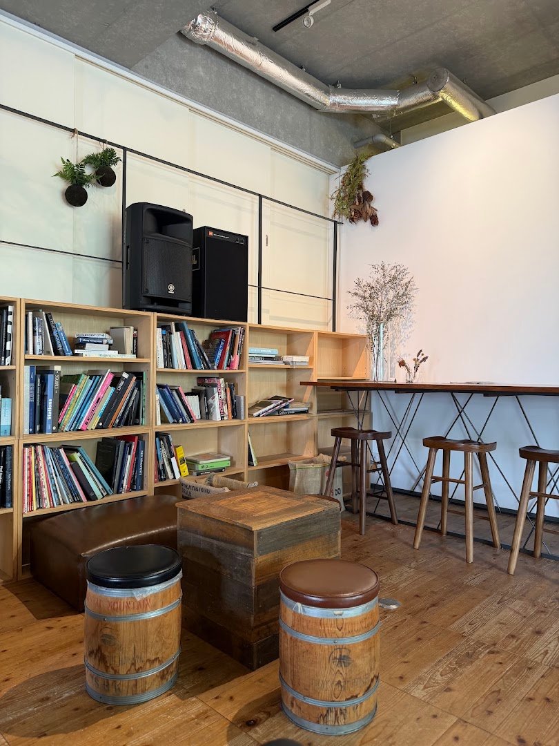 Interior of NOG COFFEE ROASTERS Shinagawa, specialty coffee shop in Tokyo