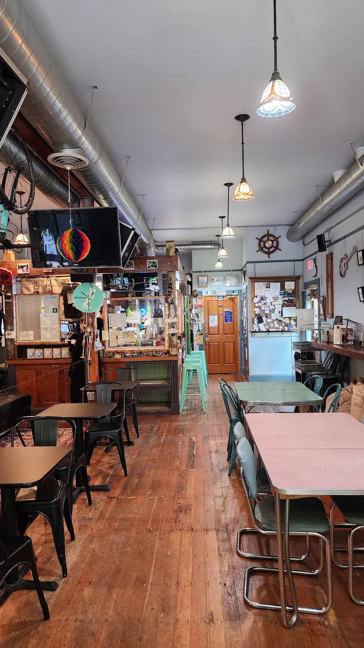 Oblique Coffee Roasters specialty coffee shop in Portland - photo 13