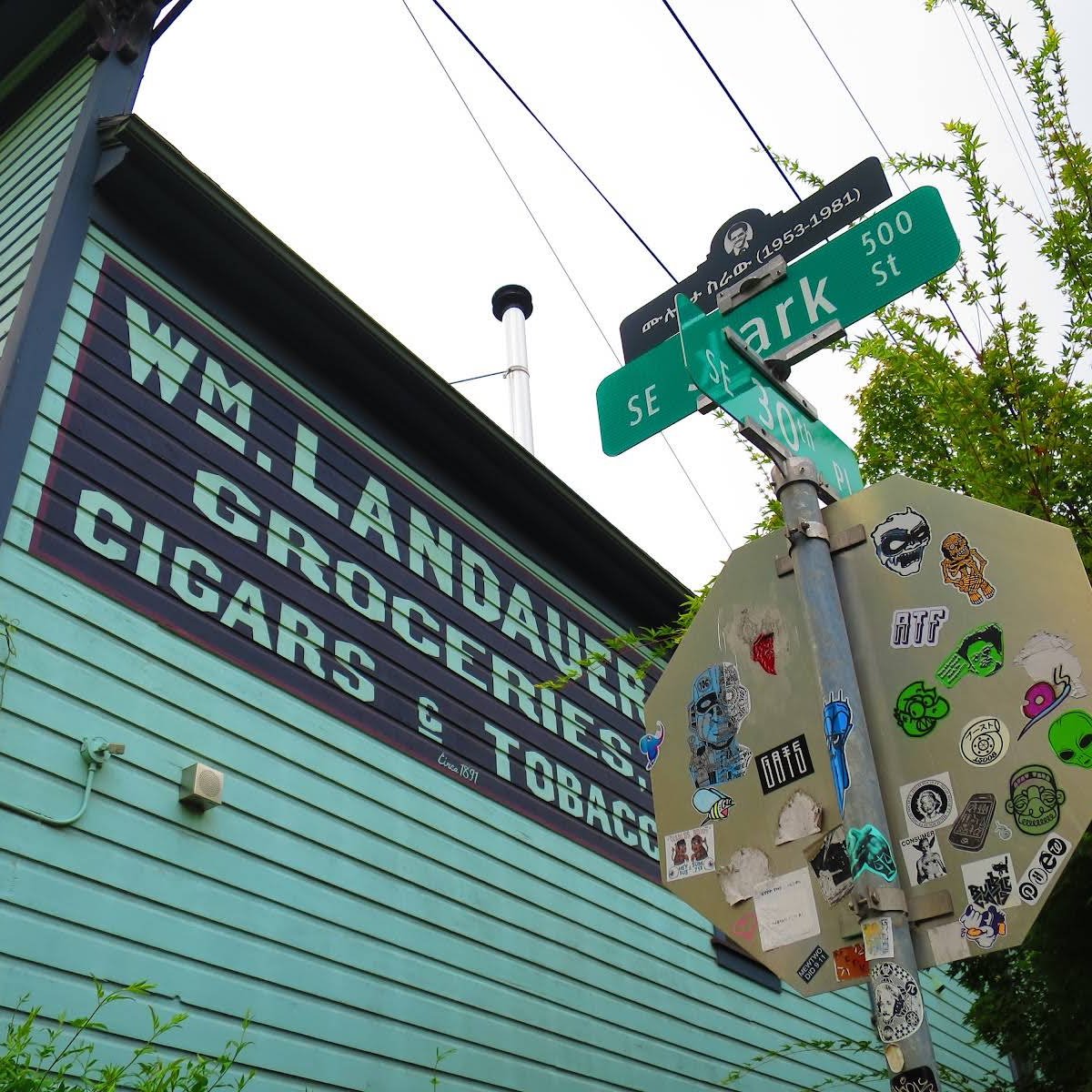 Oblique Coffee Roasters specialty coffee shop in Portland - photo 9