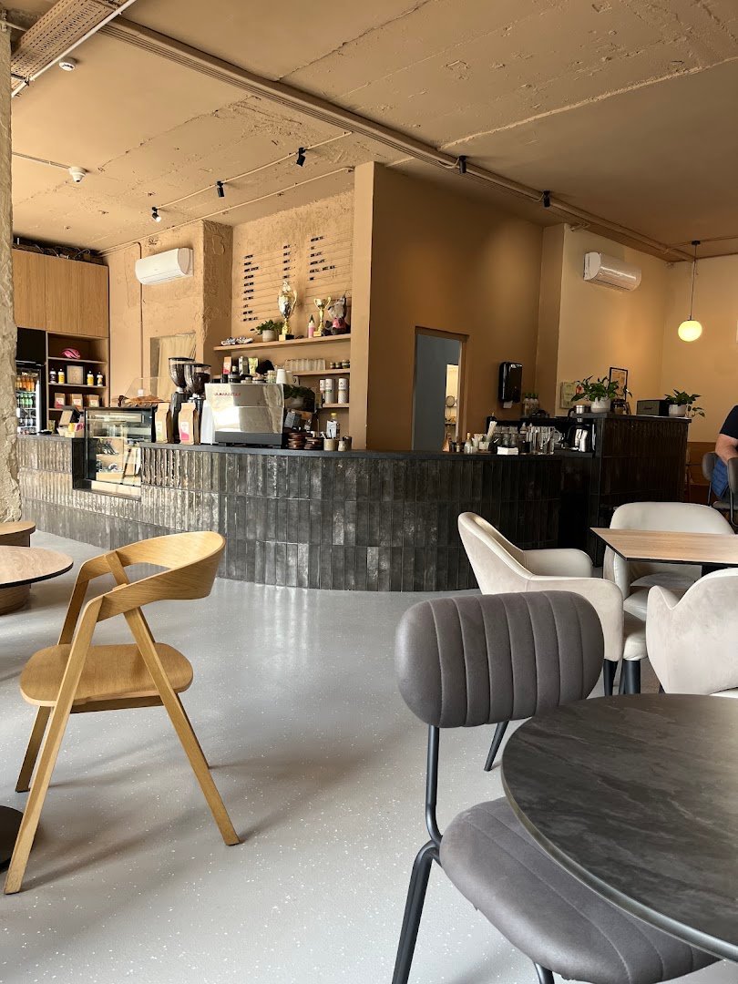 Grinta Café specialty coffee shop in Budapest - photo 6