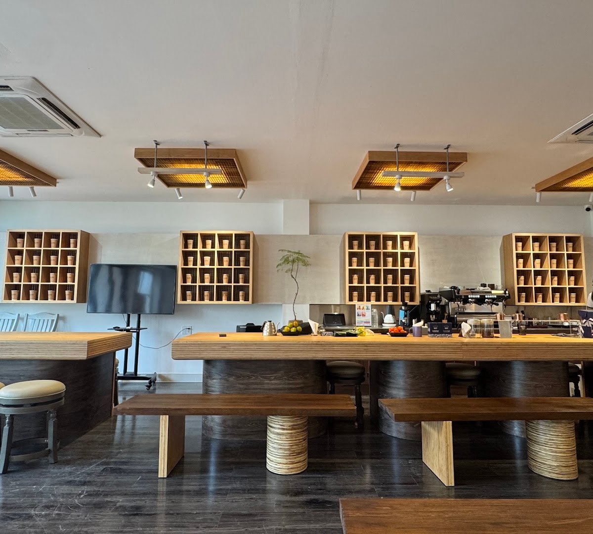 VIETNAM COFFEE EXPERIENCE by Là Việt Coffee specialty coffee shop in Ho Chi Minh City - photo 7