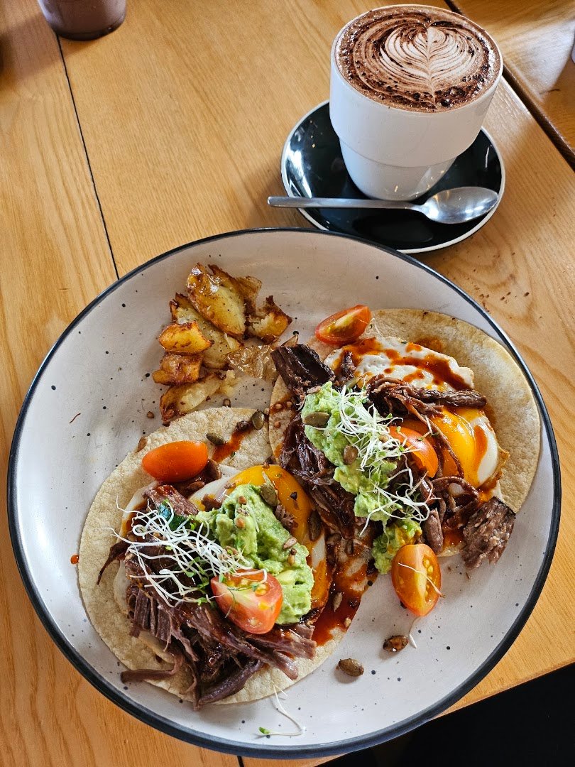 Benzin Cafe specialty coffee shop in Sydney - photo 4