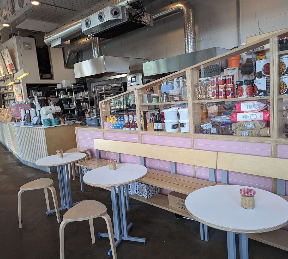 Small Goods specialty coffee shop in Bristol - photo 5