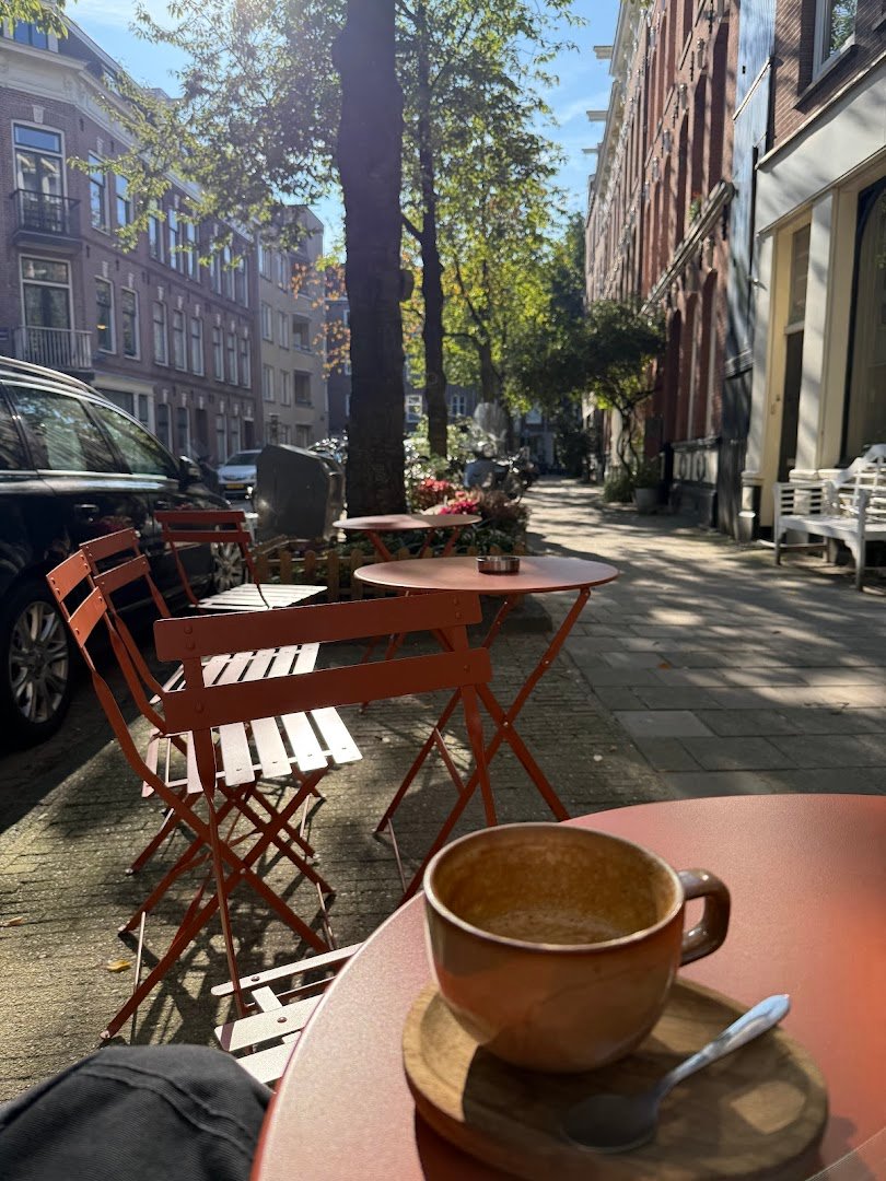 Sol coffee bar specialty coffee shop in Amsterdam - photo 11