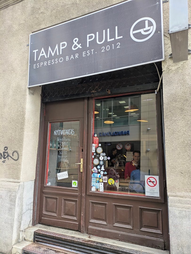 Tamp & Pull Espresso Bar specialty coffee shop in Budapest - photo 7