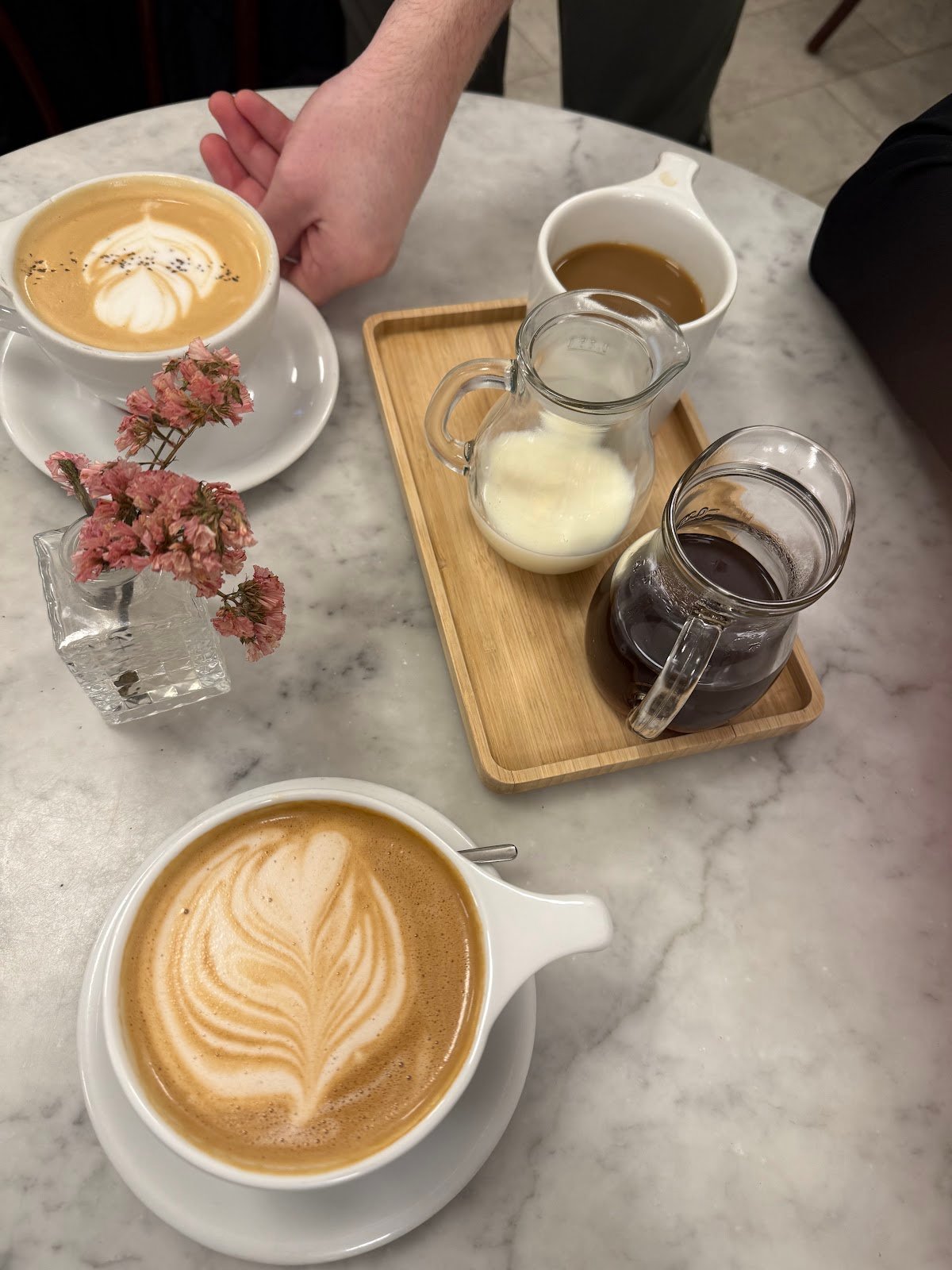 Intelligentsia Coffee Monadnock Coffeebar specialty coffee shop in Chicago - photo 3