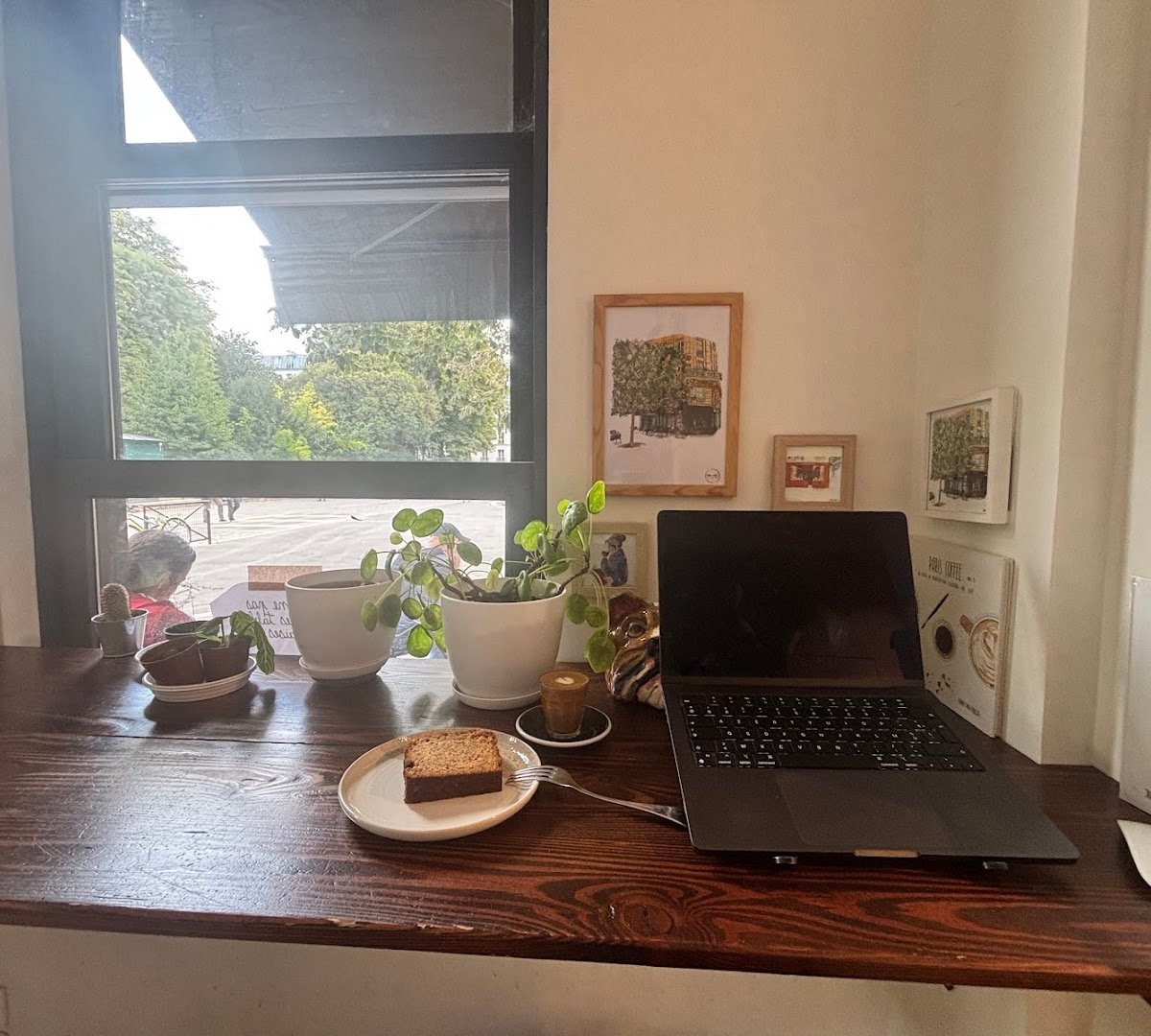 The Beans on Fire specialty coffee shop in Paris - photo 8
