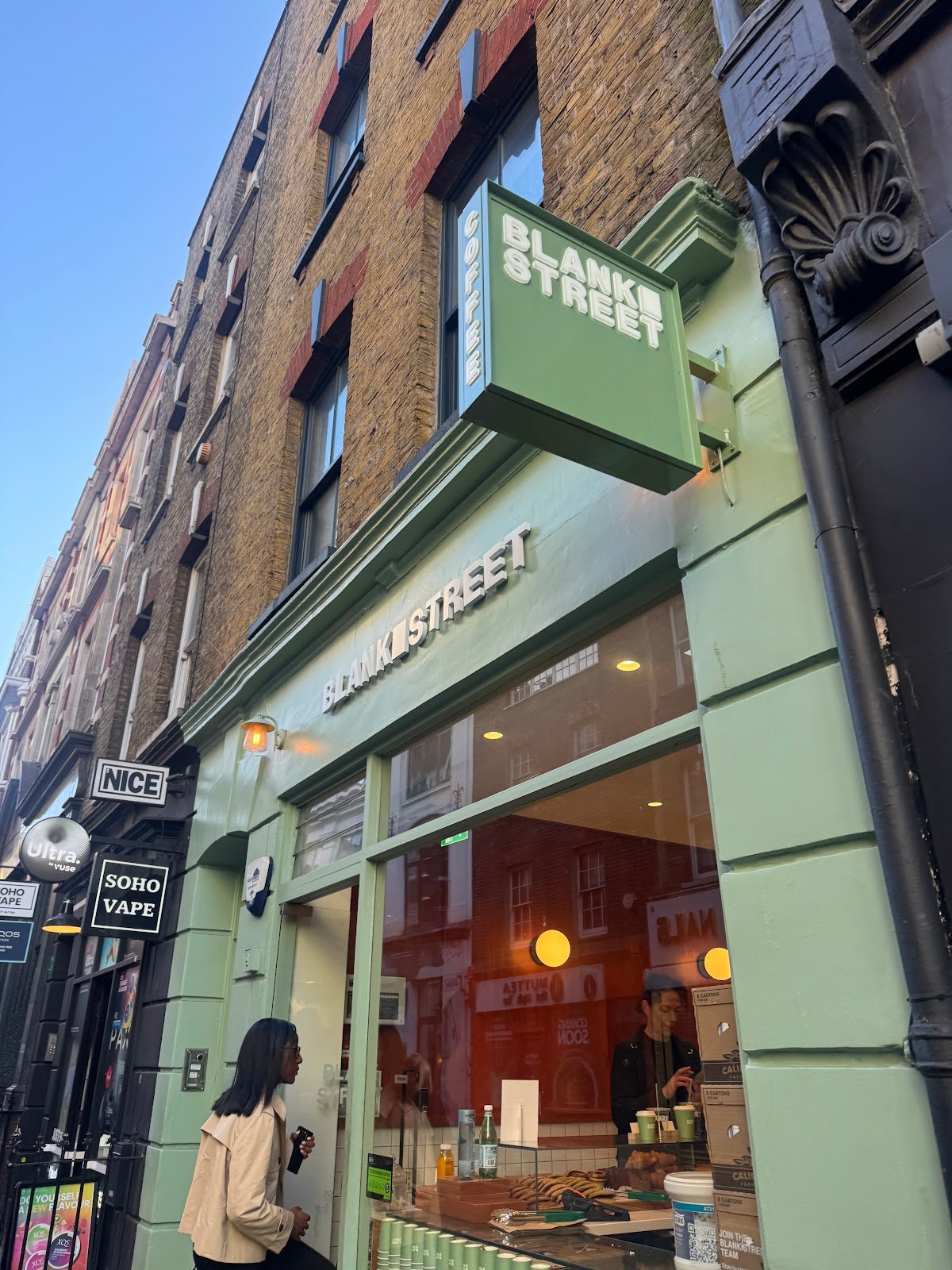 Blank Street specialty coffee shop in New York - photo 5