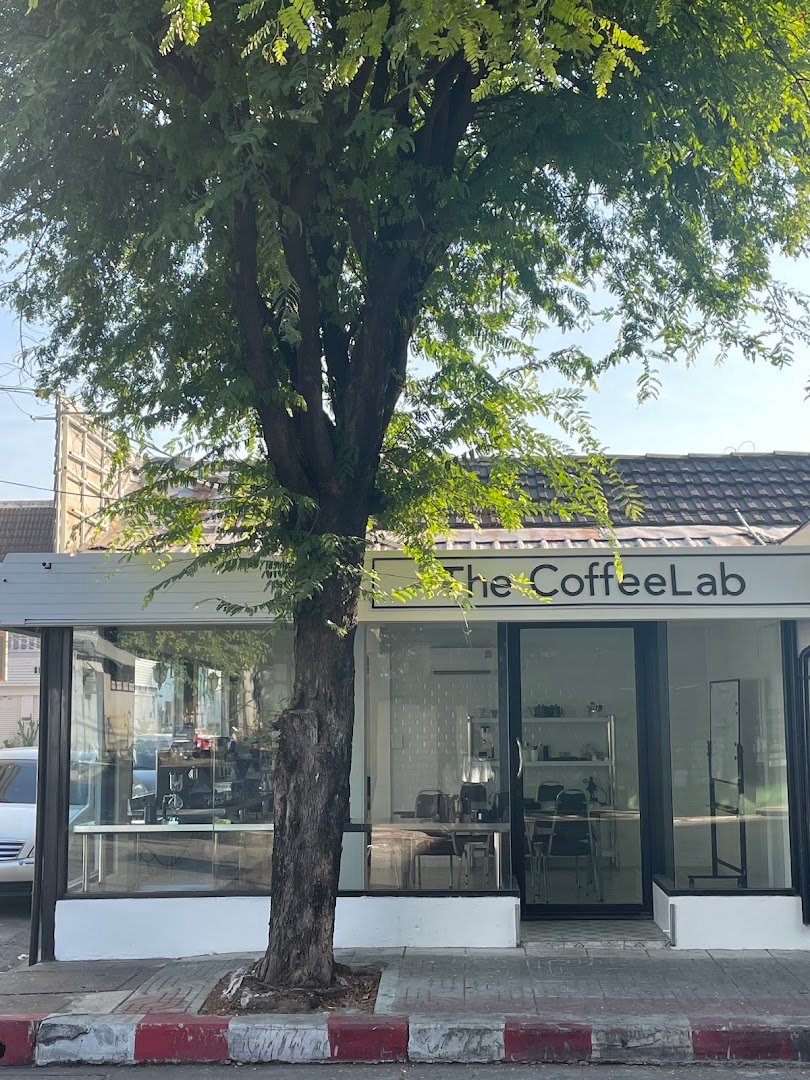 The CoffeeLab specialty coffee shop in Bangkok - photo 8