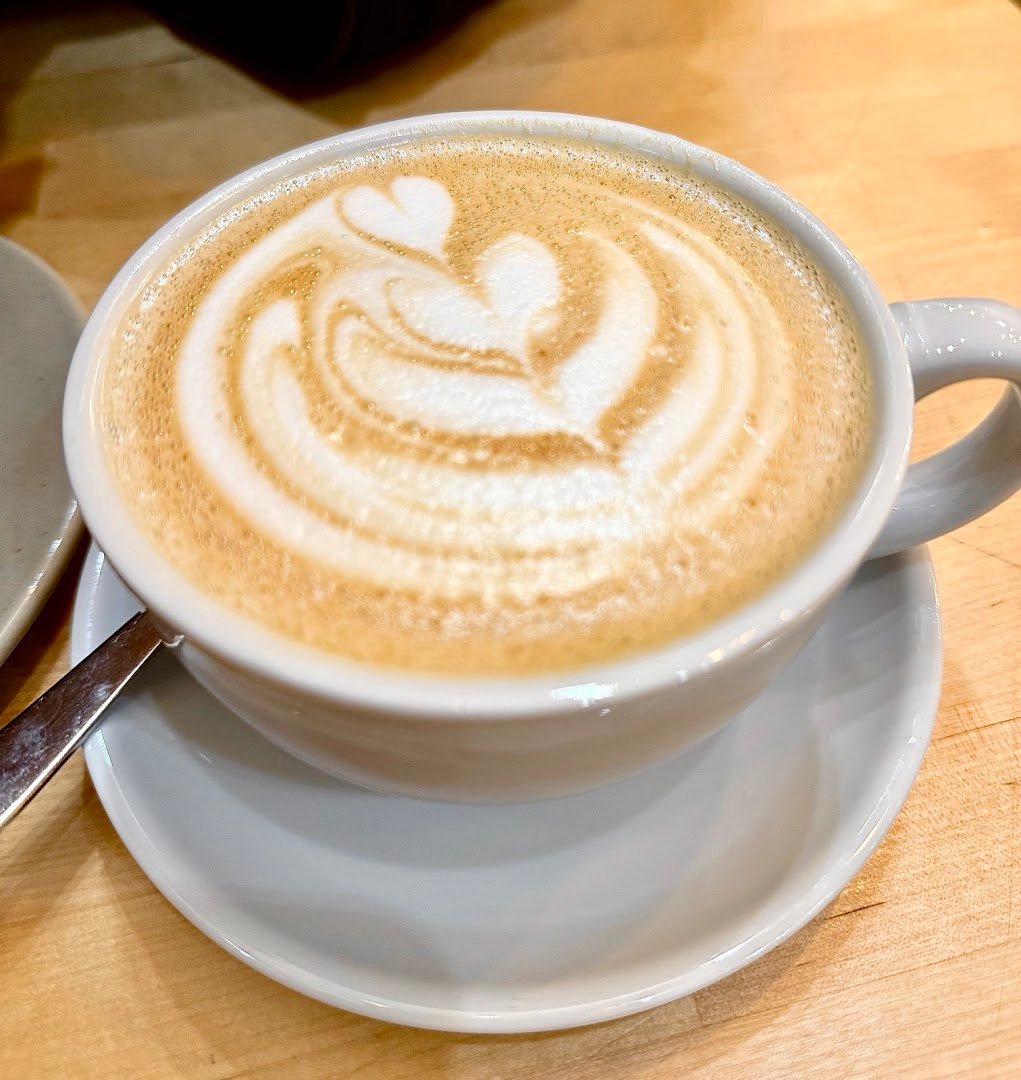 Kafeibaie specialty coffee shop in Paris - photo 4
