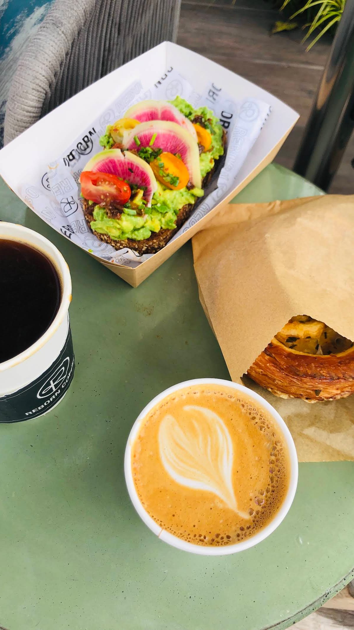 Reborn Coffee - Manhattan Village specialty coffee shop in Los Angeles - photo 9