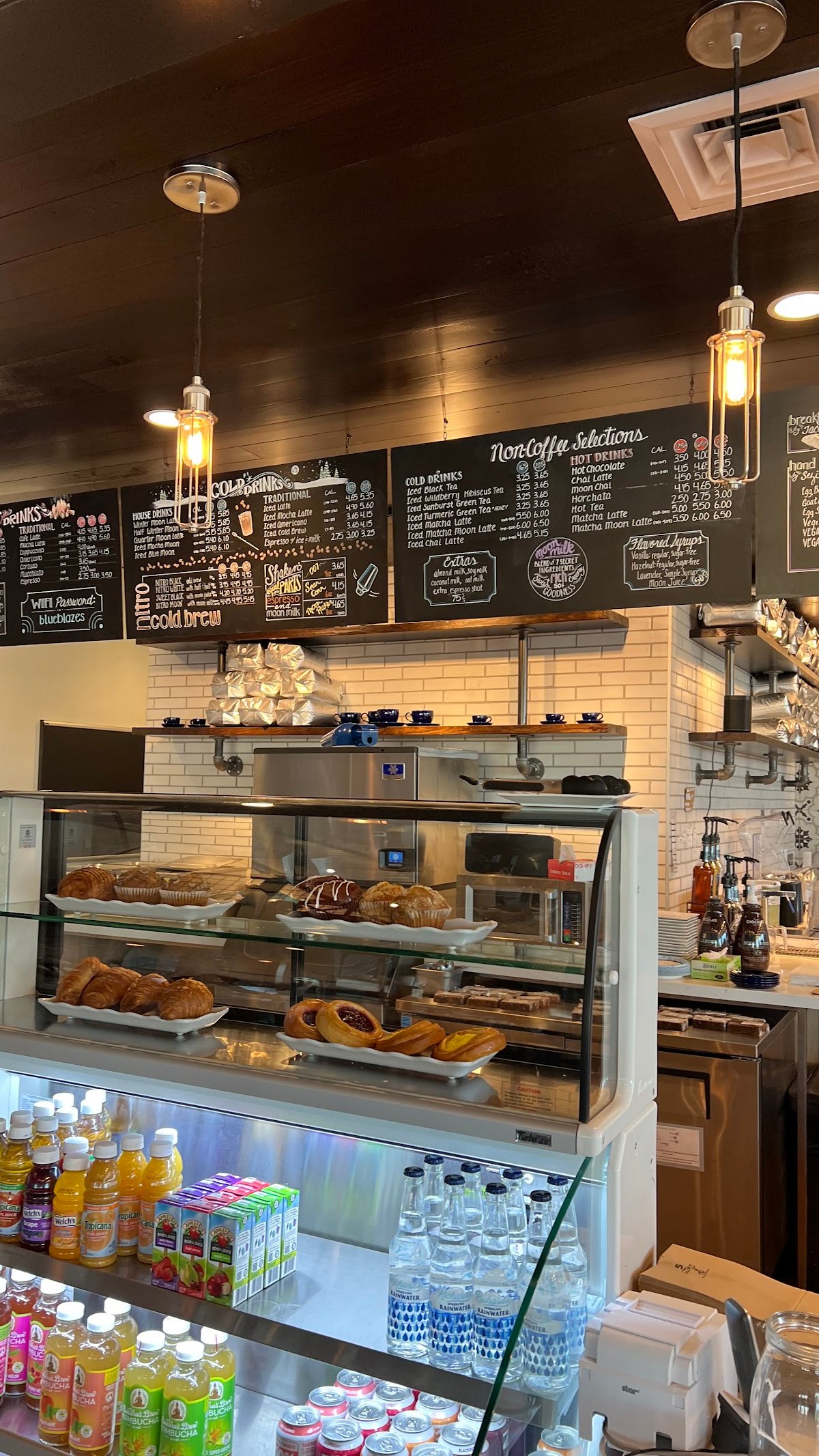 Summer Moon Coffee specialty coffee shop in Austin - photo 7