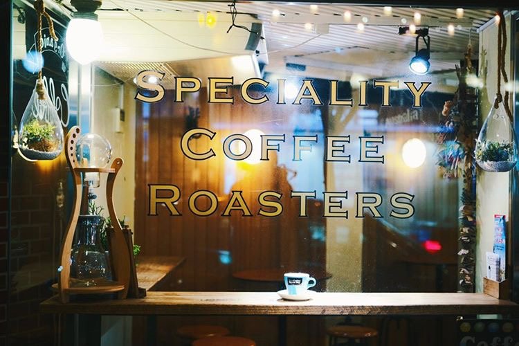 Storefront of Servo Coffee, specialty coffee shop in Tokyo