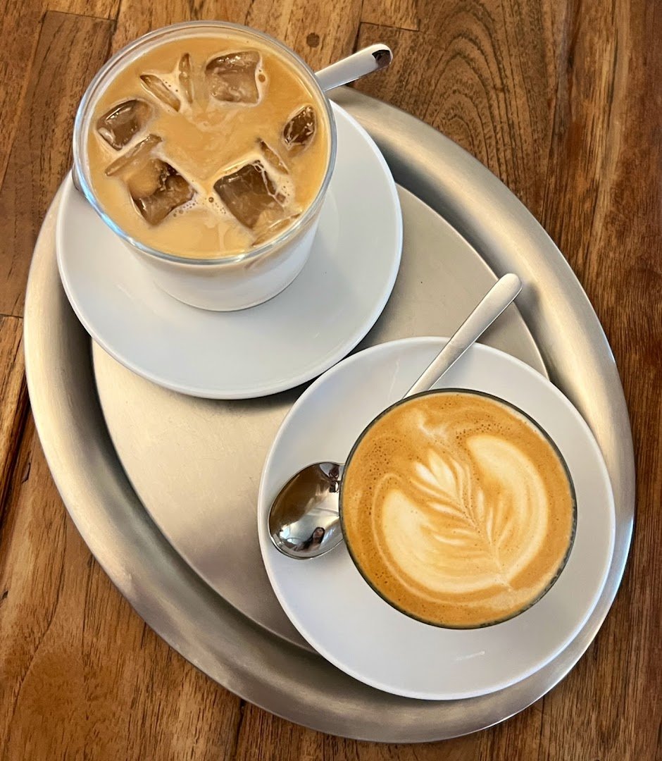 Coffee at Jonas Reindl Coffee Roasters, specialty coffee shop in Vienna