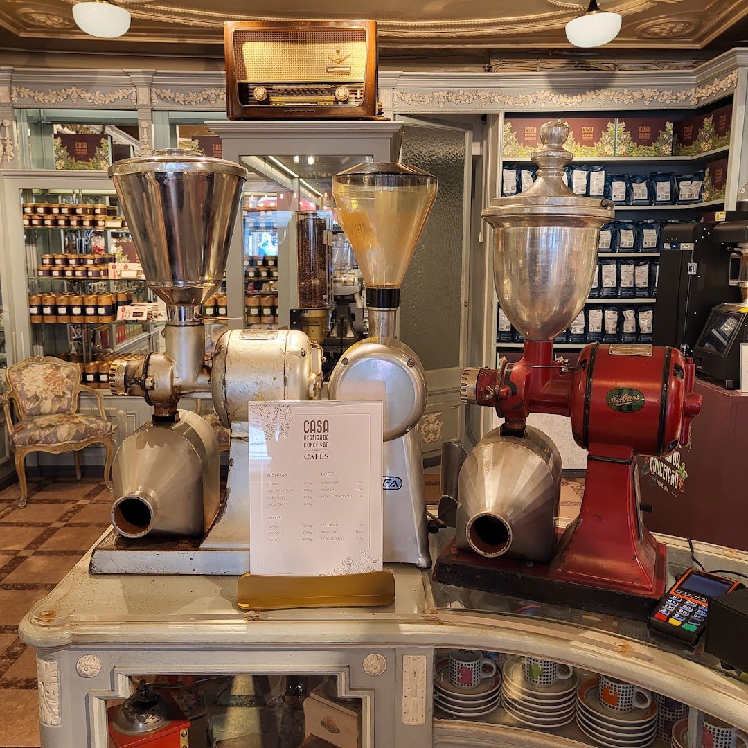 Interior of Casa Pereira Da Conceição, specialty coffee shop in Lisbon
