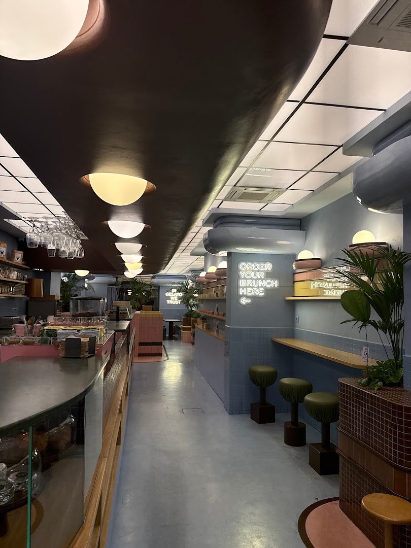 Amiko Brunch & Gelato | Brunch Eixample specialty coffee shop in Barcelona - photo 4