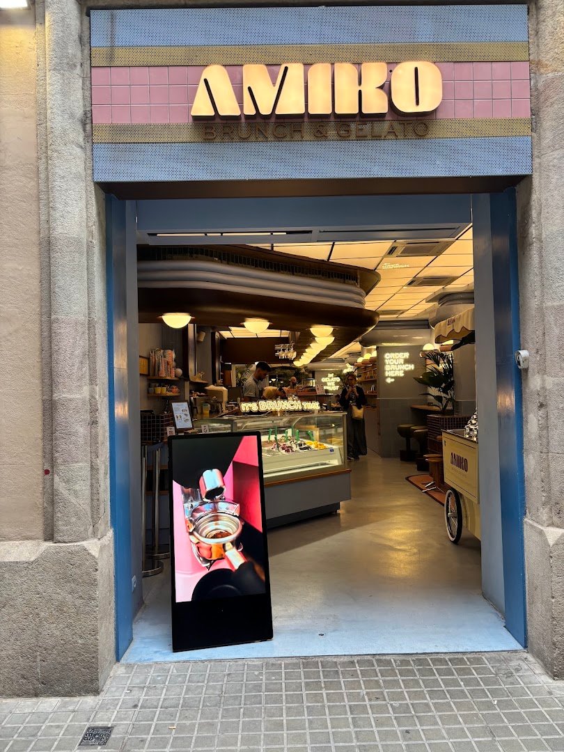Amiko Brunch & Gelato | Brunch Eixample specialty coffee shop in Barcelona - photo 10