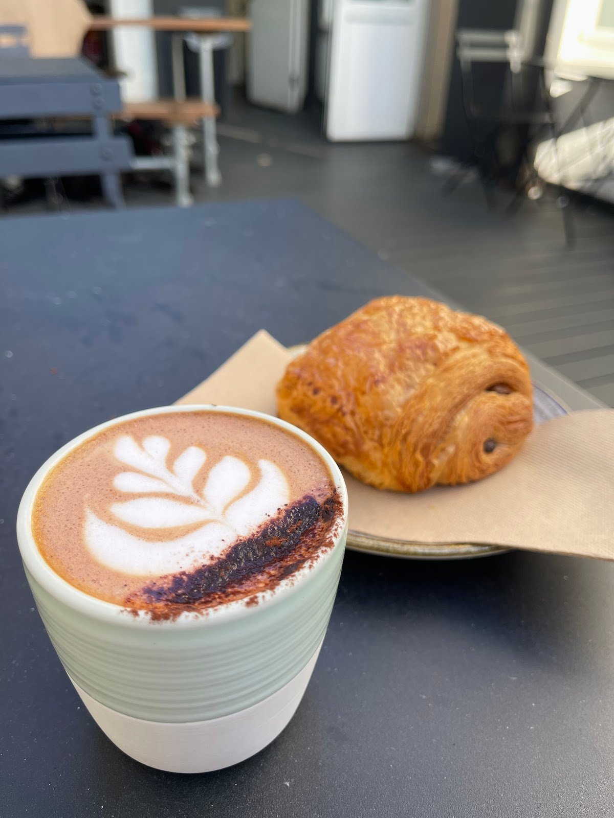 Carbon Kopi specialty coffee shop in London - photo 5