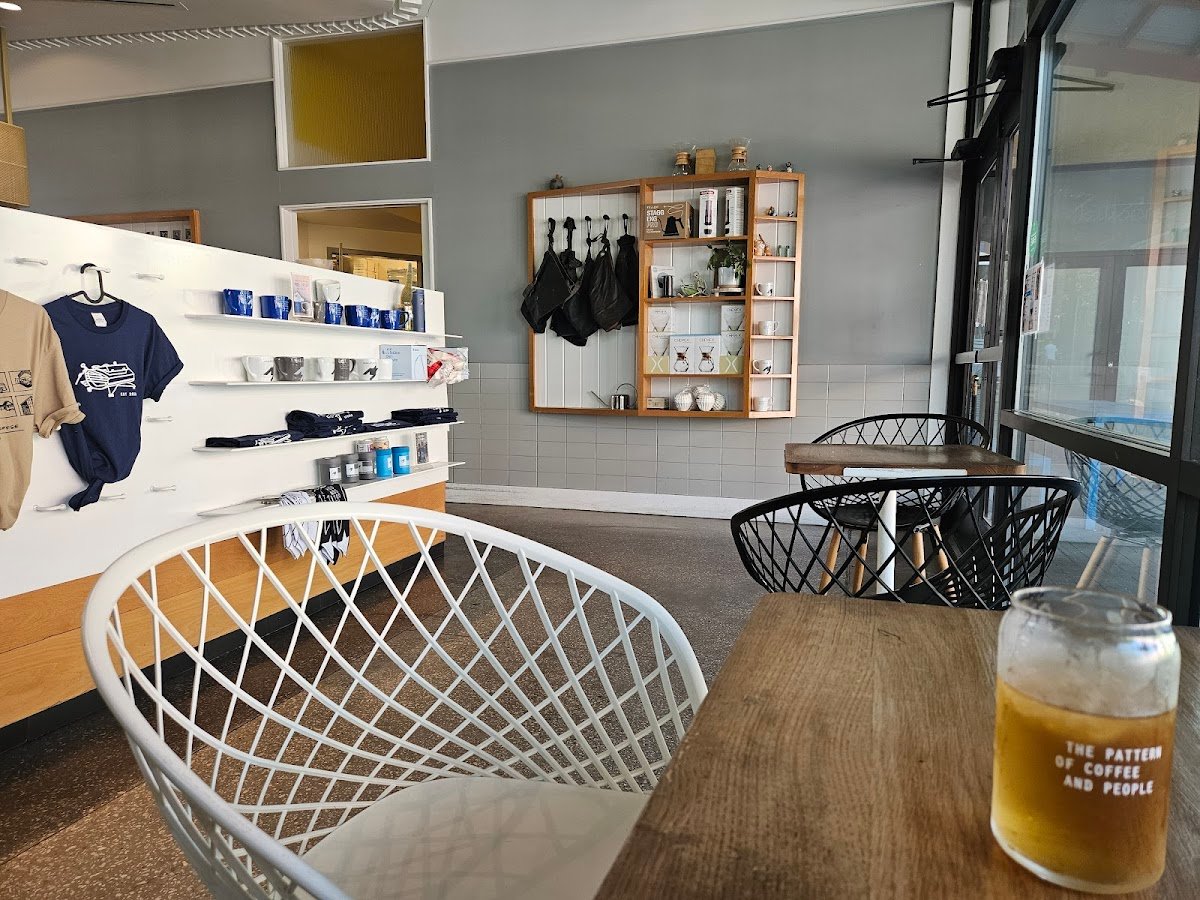 Houndstooth Coffee specialty coffee shop in Dallas - photo 6