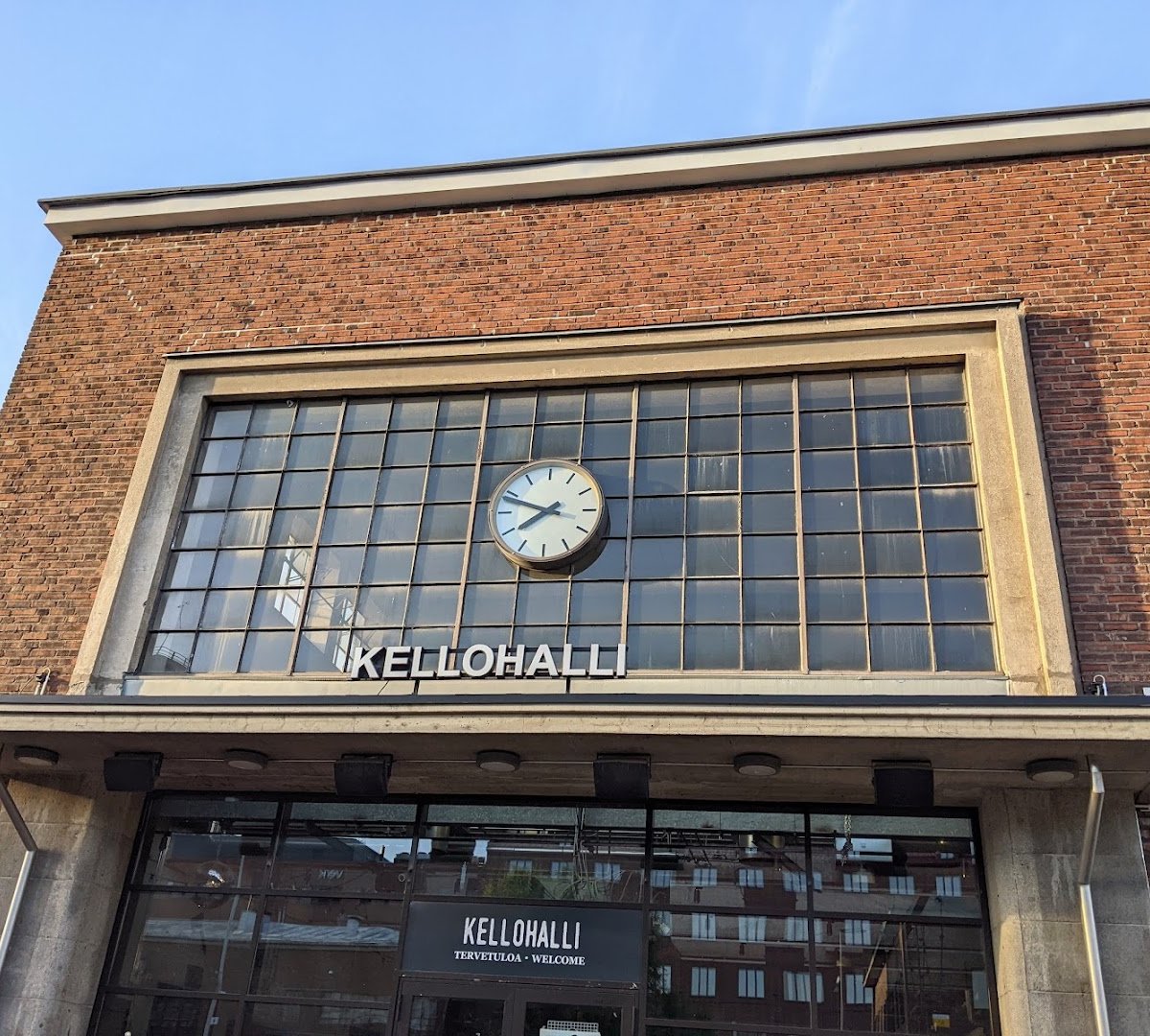 Storefront of Helsingin Kahvipaahtimon Päiväkahvibaari Teurastamo, specialty coffee shop in Helsinki