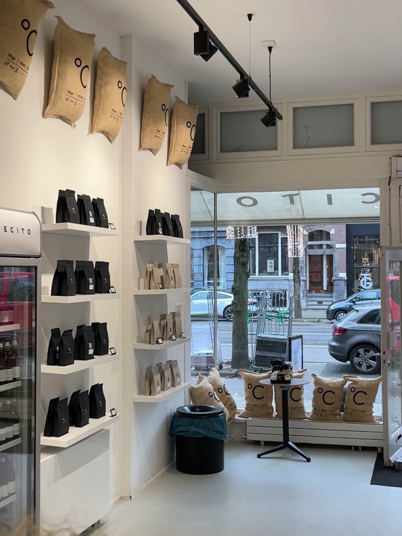 Cafecito specialty coffee shop in Amsterdam - photo 2