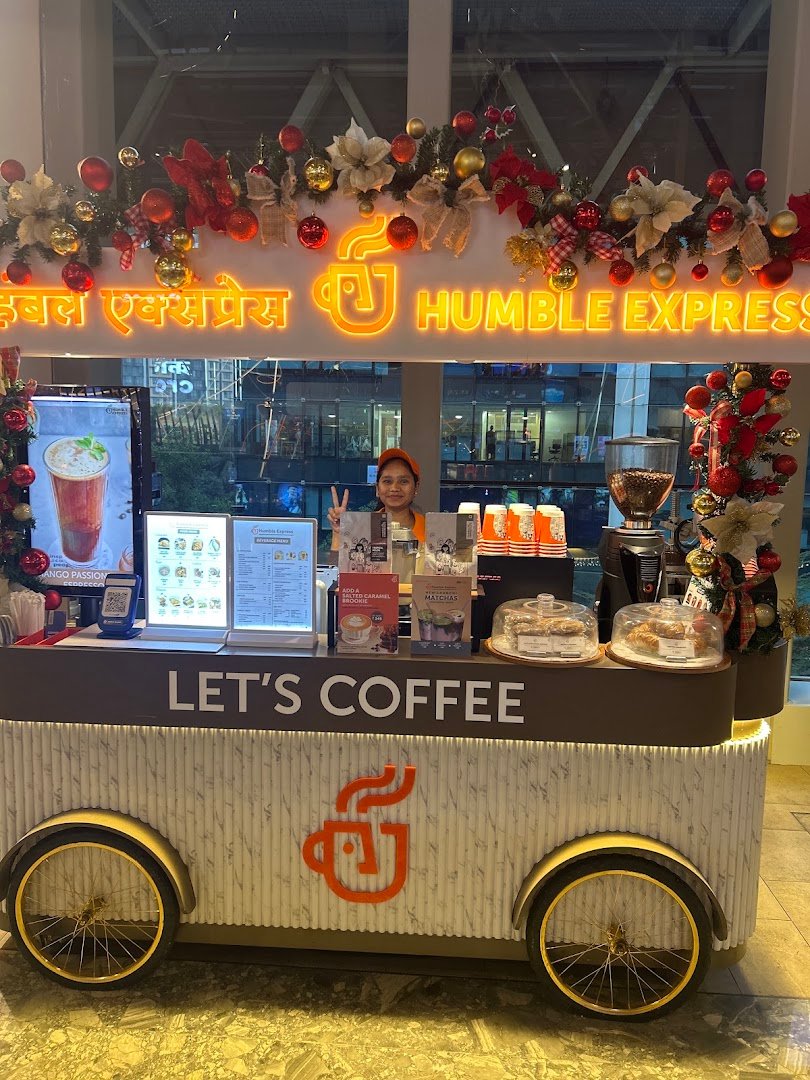Storefront of Humble Express, specialty coffee shop in Mumbai