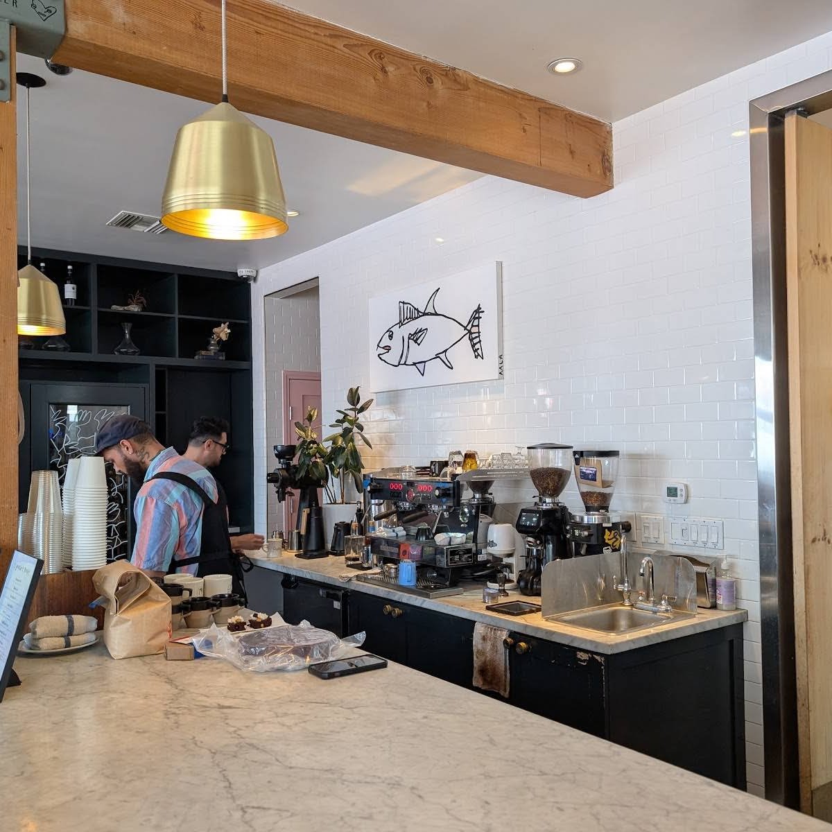 Hooked Venice specialty coffee shop in Los Angeles - photo 12