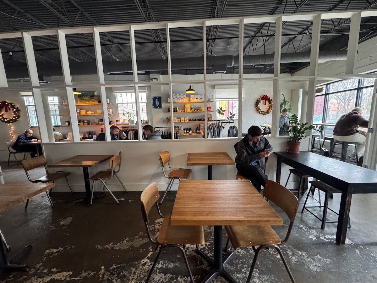Chrome Yellow specialty coffee shop in Atlanta - photo 3