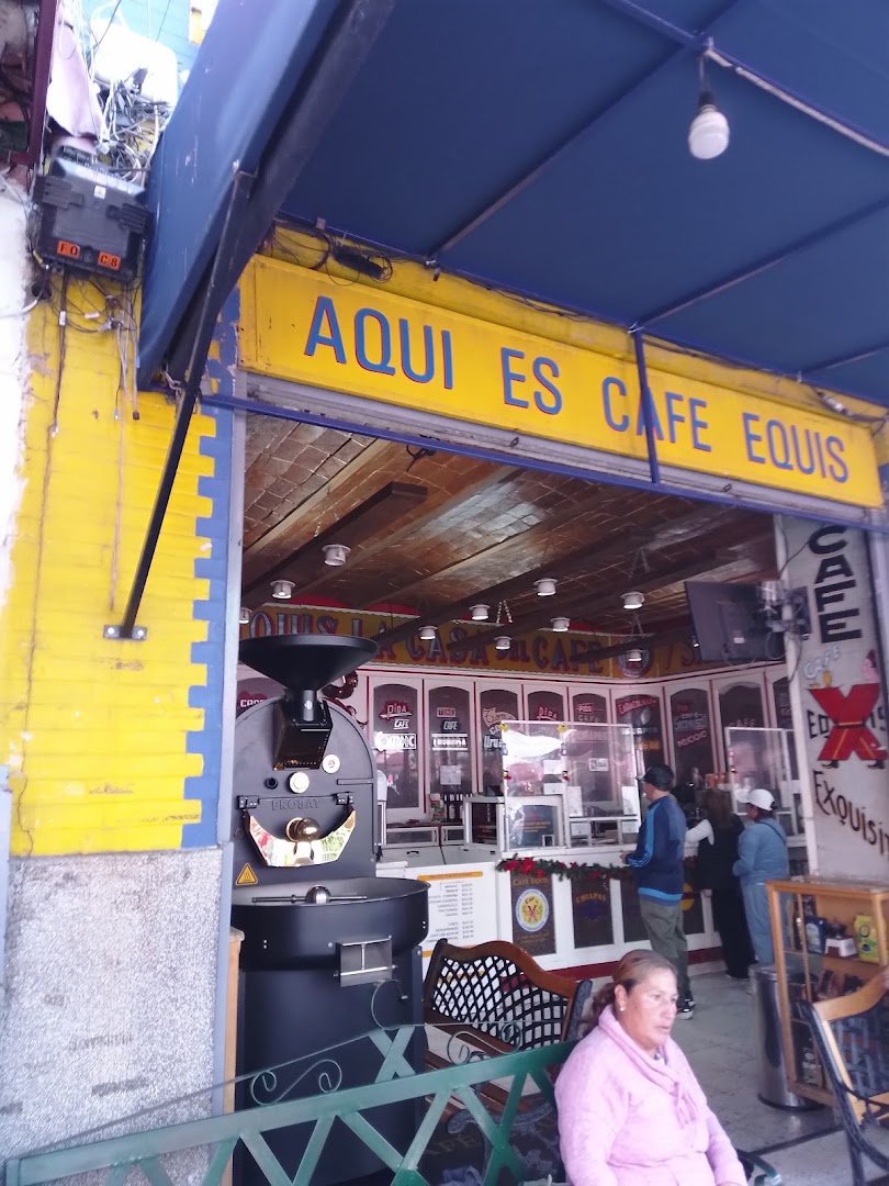 Storefront of Café X, specialty coffee shop in Mexico City