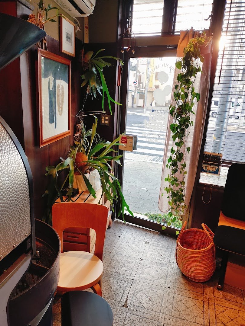 Interior of COFFEE LONG SEASON, specialty coffee shop in Osaka