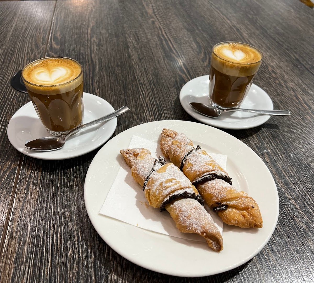 Coffee at LOKA Alza.cz by doubleshot, specialty coffee shop in Prague