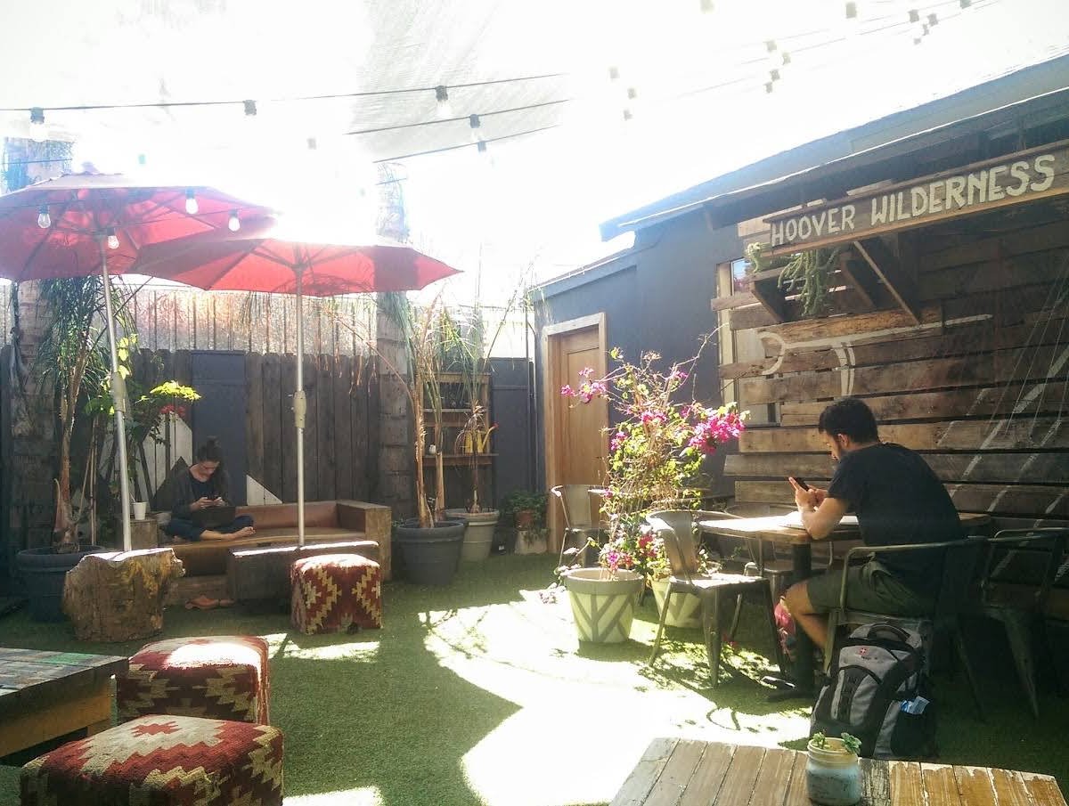 Cafecito Organico Silver Lake specialty coffee shop in Los Angeles - photo 12