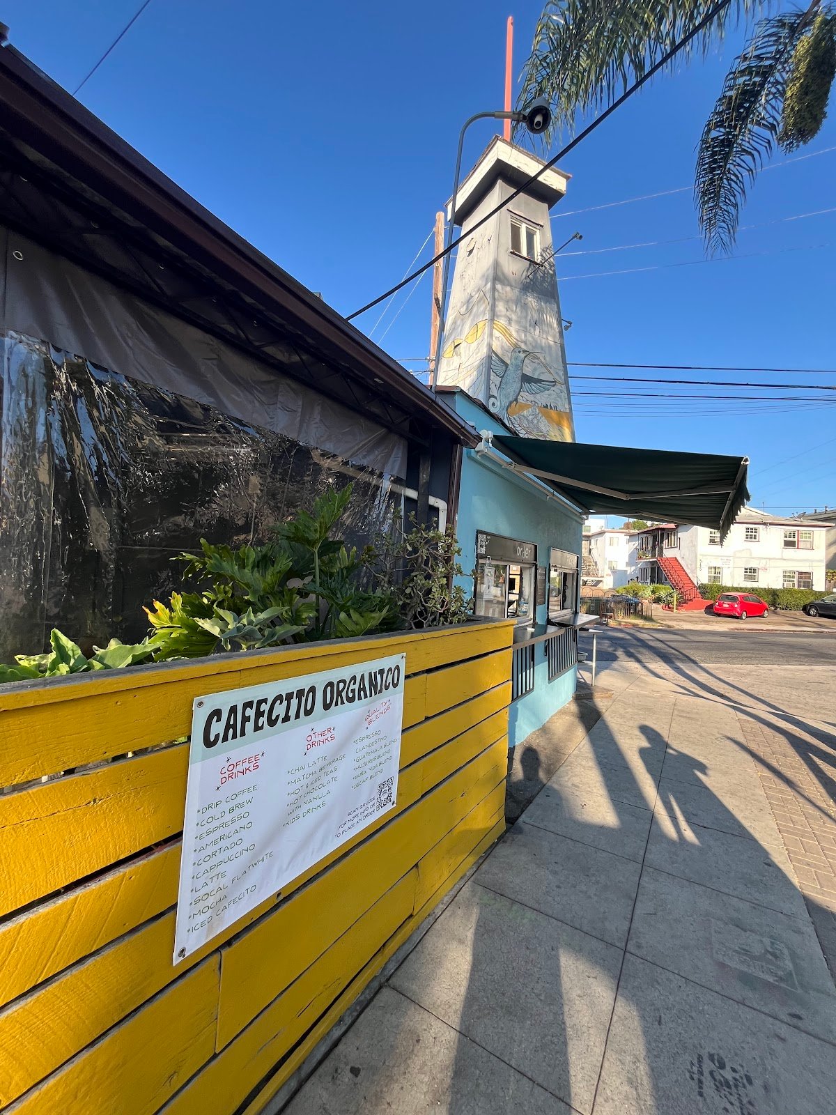 Cafecito Organico Silver Lake specialty coffee shop in Los Angeles - photo 6