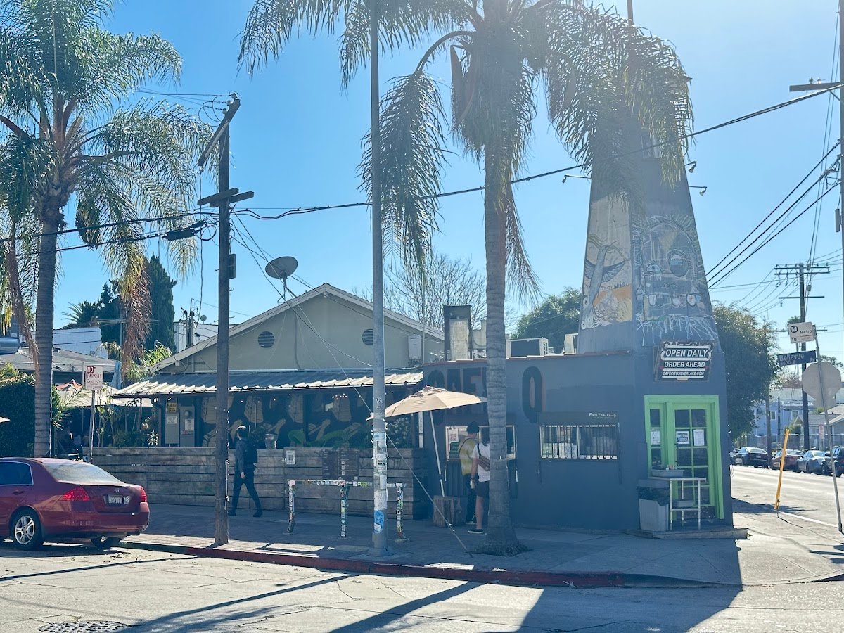 Cafecito Organico Silver Lake specialty coffee shop in Los Angeles - photo 7