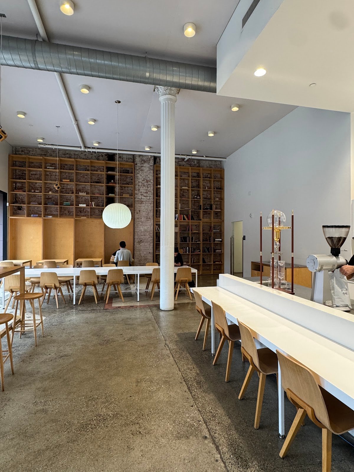 Blue Bottle Coffee specialty coffee shop in Los Angeles - photo 3