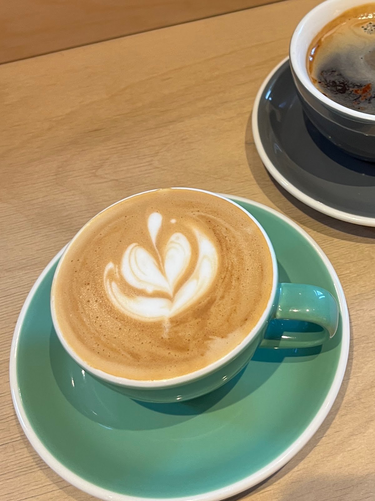 Velasquez and Van Wezel specialty coffee shop in London - photo 4