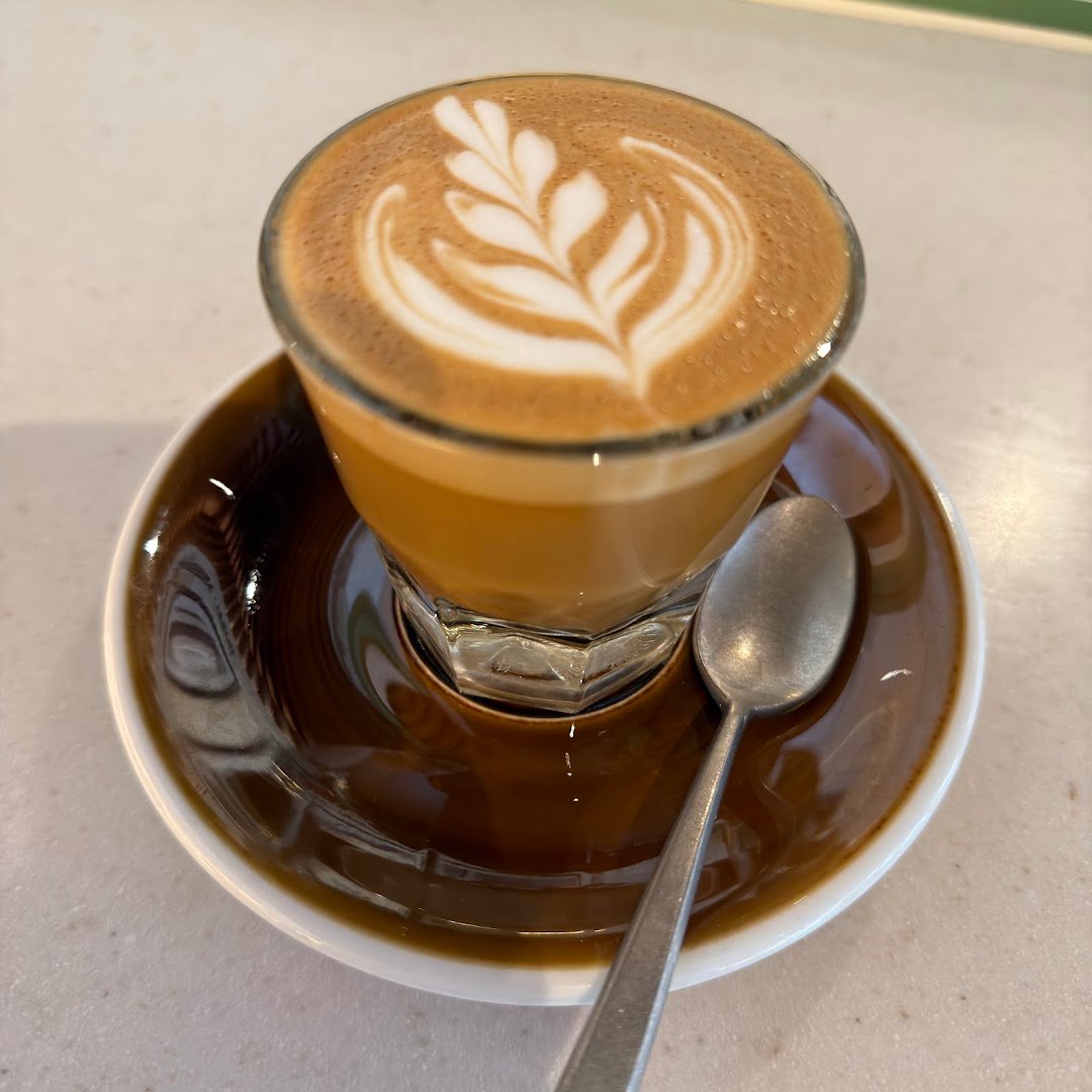 Saddle London specialty coffee shop in London - photo 3