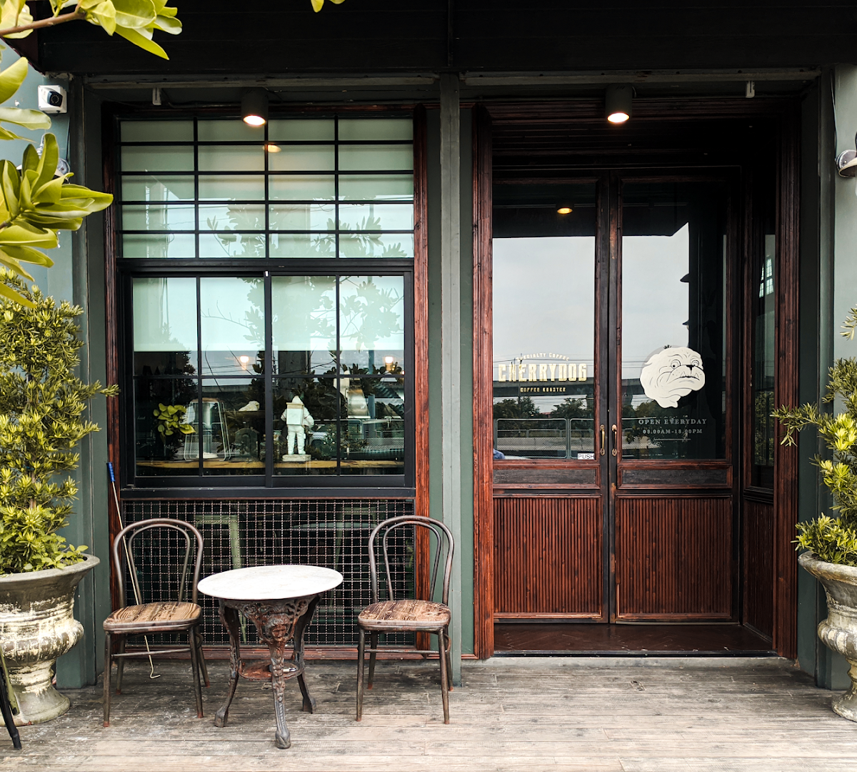 Cherrydog Coffee Roaster specialty coffee shop in Bangkok - photo 4