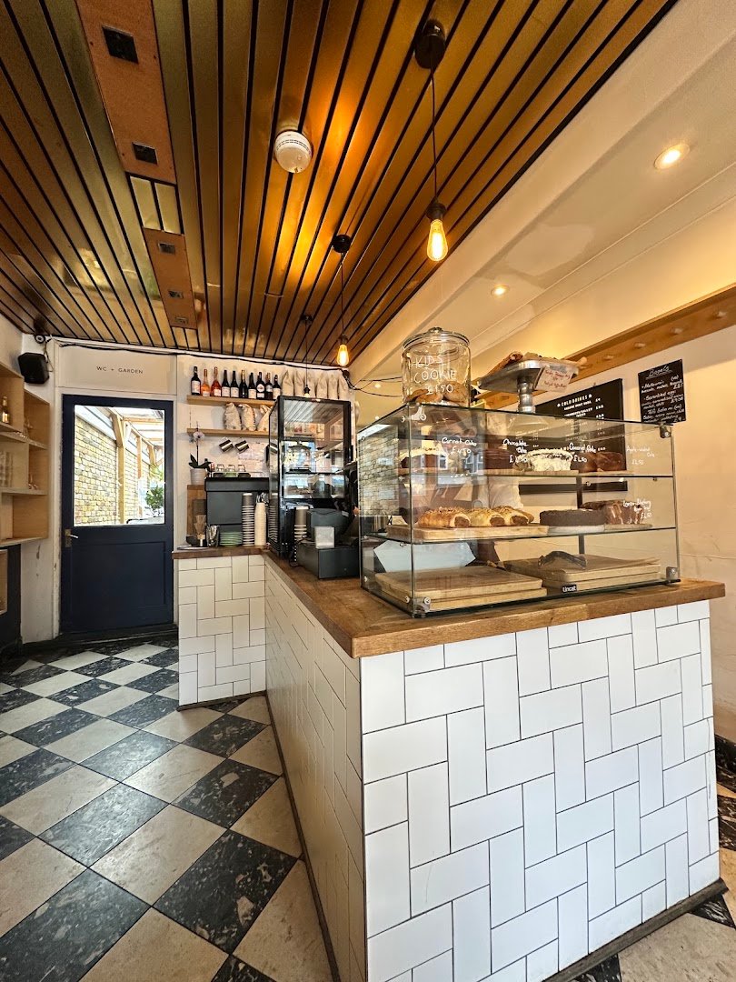 Buhler and Co (Brunch/Lunch/Coffee shop) specialty coffee shop in London - photo 2