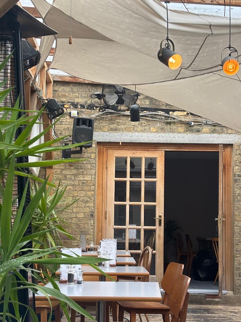 Buhler and Co (Brunch/Lunch/Coffee shop) specialty coffee shop in London - photo 9