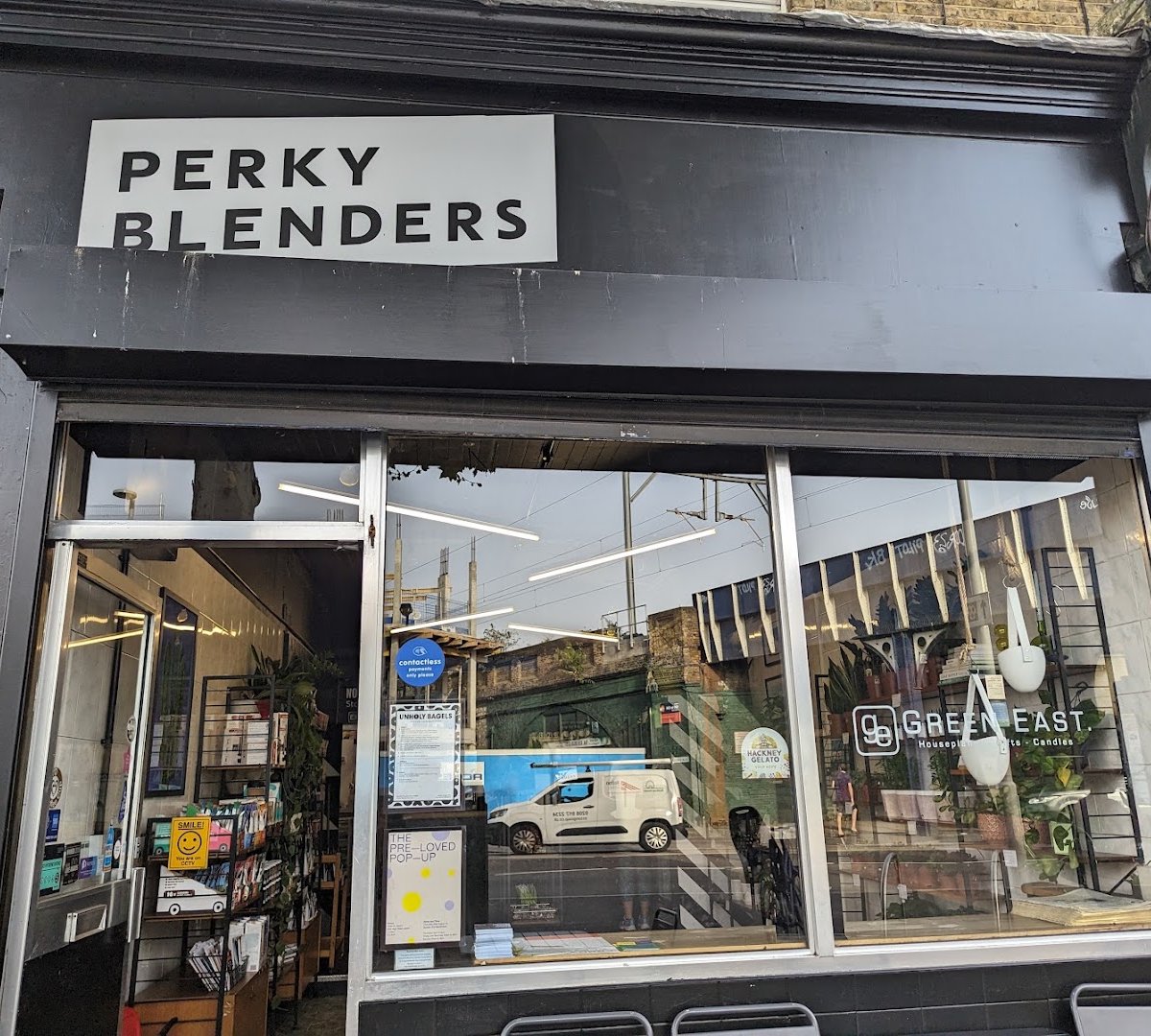 Perky Blenders - Project 660 specialty coffee shop in London - photo 8