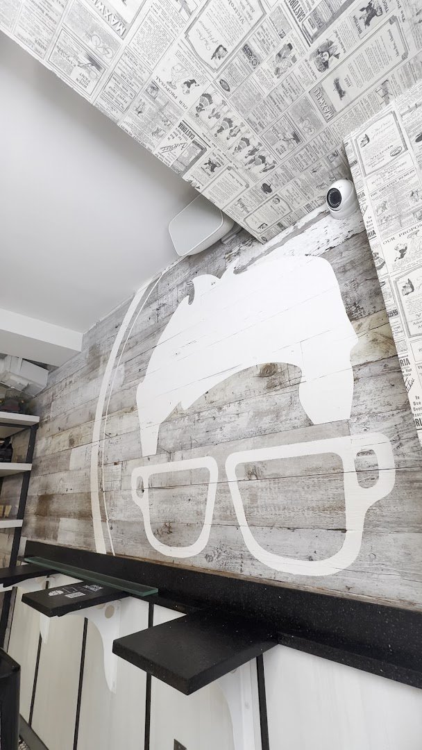 Gregorys Coffee specialty coffee shop in New York - photo 3