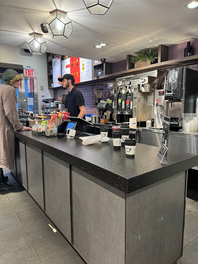 Gregorys Coffee specialty coffee shop in New York - photo 4